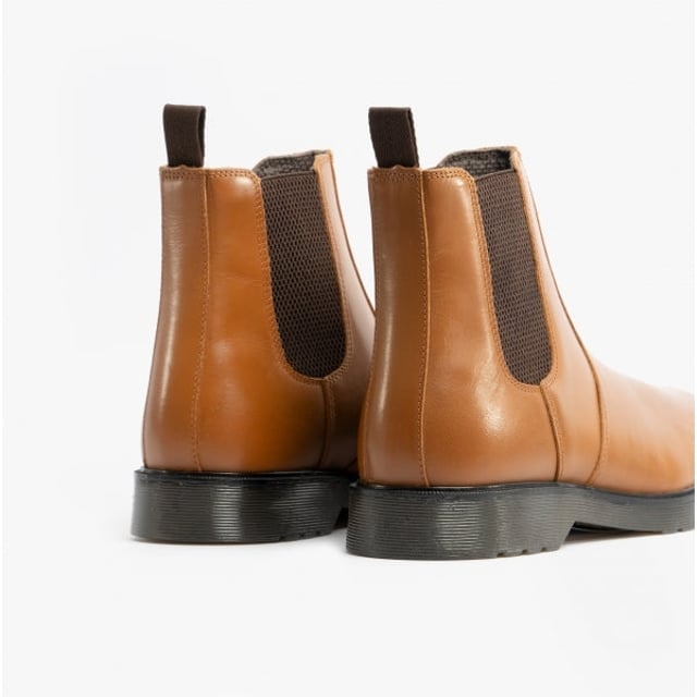 STB ELLIS Unisex Leather Air Cushioned Dealer Boots Tan STB STB ELLIS Unisex Leather Air Cushioned Dealer Boots Tan
Upper Material: Leather
Lining Material: Textile
Sole Material: Synthetic
Closure/Fastening: Slip-On
Features: Comfort,Breathable
Toe Shape: Round
Shoe Width: Regular
Item Weight: 1.66 KG
Heel Height: Flat (Under 2.5cm)
Shoe Shaft Height: Ankle
Boot Style: Occupational/Non-Safety Boots
Safety Features: Water Resistant
Product Code: ELLIS/TAN