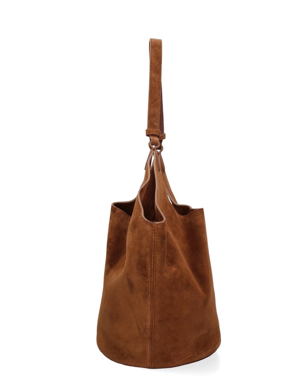 Bolso bandolera para mujer. El cierre está ausente. Los bolsillos internos son bolsos de mano. Los bolsillos externos están ausentes. Falta la correa para el hombro. El mango es de cuero. Hay un compartimento interno. El material exterior es ante auténtico. Internamente no está forrado. Medidas: 27x38x21,5 cm. Hecho en Italia