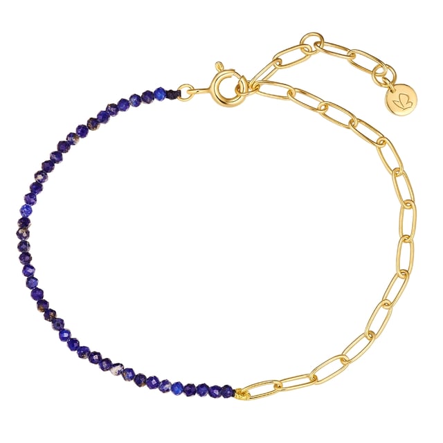 Do you prefer to wear jewelry in unusual designs? Then you will love the modern bracelet from the Glanzstücken München label! The eye-catcher is the asymmetrical combination of a coarse-meshed link chain with a strand of faceted lapis lazuli beads - a striking play of contrasting materials and colors! Did you know that lapis lazuli promotes optimism and self-confidence? The bracelet is therefore not only a fashion highlight, but also a popular talisman. The link chain is made of sterling silver and refined with warm, shimmering yellow gold. Thanks to an extension chain with a spring ring clasp, you can adjust the length perfectly to your wrist.