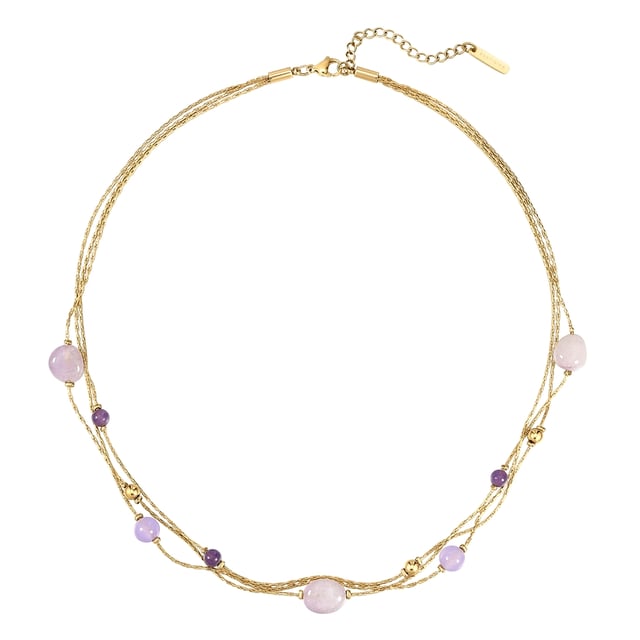 Do you prefer to wear delicate jewelry with a little eye-catcher? Then this necklace from the EAST/SIDE label is an accessory to suit your taste. The delicate anchor chain nestles discreetly into your décolleté, while at second glance a motif pendant with a stylized branch becomes an eye-catcher. The necklace made of 14-carat yellow gold-plated stainless steel is made for all women who do not want to miss out on the simplicity of the scratch- and waterproof jewelry metal or the warm shine of the popular gold nuance. Thanks to an extension piece with a lobster clasp, the length of the chain can be quickly and easily adjusted.