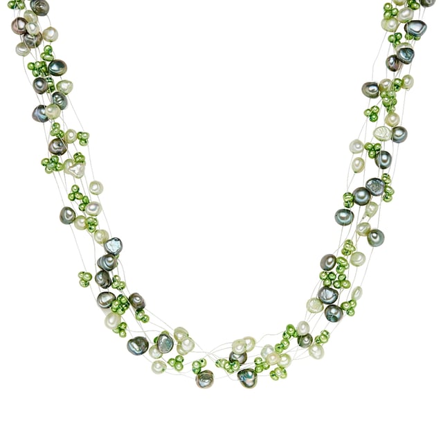 You love pearls over everything, but would you also like to try your luck apart from the timeless classics? If you want to try out unconventional pearl jewelry, Valero Pearls is guaranteed to find it. This daring pearl ensemble represents a peppy highlight of the brand. The necklace is over and over with bright freshwater breeding breeds in a baroque shape, which look confusingly similar. The fascinating shimmering pearls of filigree, transparent nylon cords are held, which cause a free -floating look in their cleavage. The youthful lightness of this piece of jewelry will be amazed at its viewers.