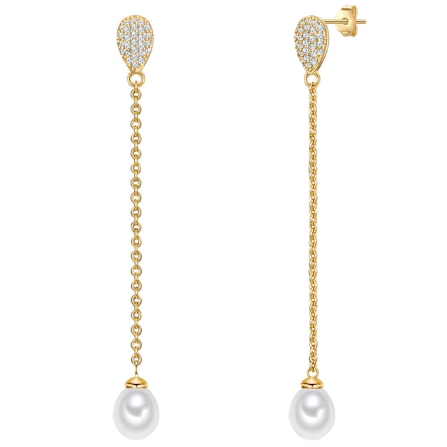 Would you like pearl earrings in a modern design? This ear jewelry of the Valero Pearl label conjures up a bewitching pearl shimmer to your ear: carefully selected freshwater breeding breeding pearls dangle on a filigree anchor chain that is attached to a drop-shaped plug. The trim ensures subtle glamor accents with sparkling zirconia crystals. A practical plug-in closure enables uncomplicated plugs. Plugs, socket and closure are made of 925 sterling silver and refined with classic yellow gold-perfect for all lovers of the warm shiny gold nuance and a wonderful gift for all pearl fans!