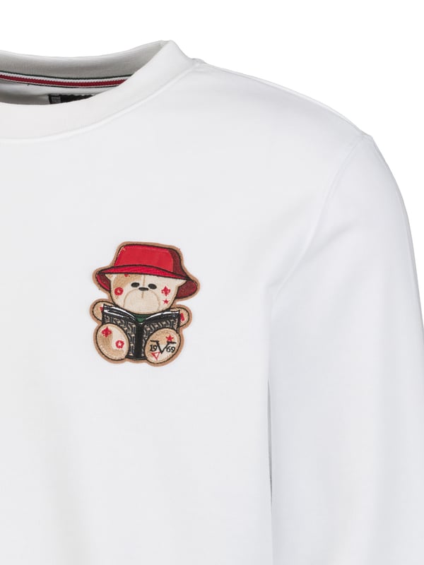 Das 19v69 ITALIA Sweatshirt *NICO BUCKET* kombiniert schlichte Eleganz mit einer verspielten Teddy-Stickerei. Der weiche Materialmix sorgt für angenehmen Tragekomfort, während der klassische Rundhalsausschnitt einen zeitlosen Look bietet – perfekt für Freizeit und Streetwear.