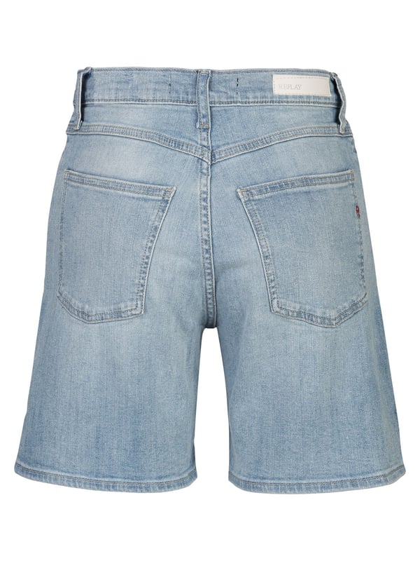 De Replay jeansshorts bieden een casual, moderne look voor warme dagen. Met hun klassieke denim-stijl en comfortabele snit zijn ze perfect voor de zomer. Veelzijdig te combineren, zorgen ze voor een coole, ontspannen uitstraling – ideaal voor dagelijks gebruik of vrije tijd.
