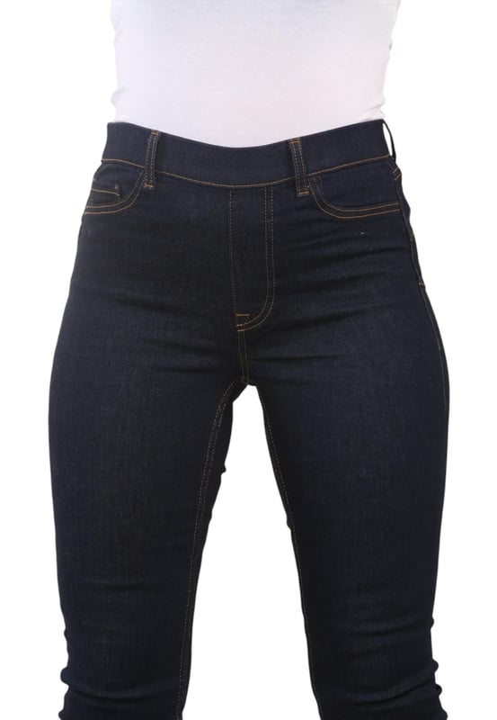 New Look Womens Super Skinny Jeggings. - -. 2 Back Pockets, Featuring Stretch for Comfort. - - . Just Pull Them on and You’re Good to Go. - -. These Jeggings are Prefect for Weather Lounging Around the House or Wearing Them Under a Long Line Shirt for a Day Out. - -. These Jeggings are ex New Look branded, so tags and labels have been removed but rest assured the product branding is still visible and the high New Look quality remains. - -. Inside Leg Length Indigo 28 Inches, Blue 29 Inches.