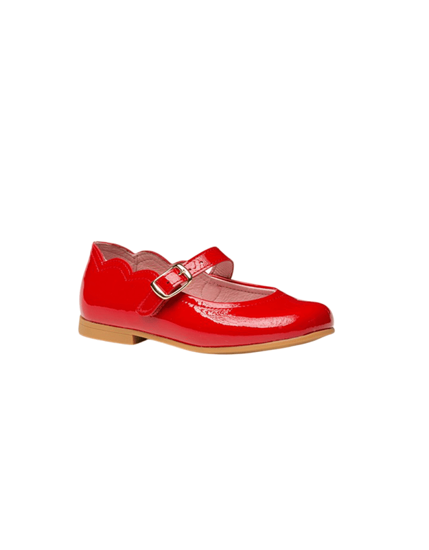 Francesita Piel Francesita Rojo Unas francesitas elegantes, suaves y blanditas. Zapato tipo francesita fabricado en charol de piel bovina con sistema de cierre de hebilla. La parte interior está fabricada con forro de piel natural, protector de punteras y talones. Planta interior con puente anatómico y nuestra nueva suela exterior "AngelitoS SuperfleX" fabricada en TPU antideslizante de alta calidad. Calzado diseñado y fabricado en España.