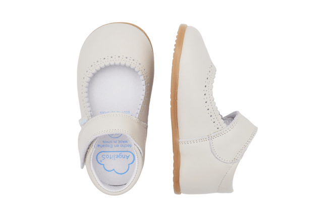 Moderner Look, sieht aus wie Mary Janes. Denn diese Sammlung besteht aus einem neuen, modernen Design mit viel Erfahrung, viel Erfahrung und Erfahrung, wir werden uns nicht nur für sie entscheiden, sondern auch vollständig auf ihre Bedürfnisse eingehen. Respektvolles Design und bis zu 100 % Garantie in Spanien.