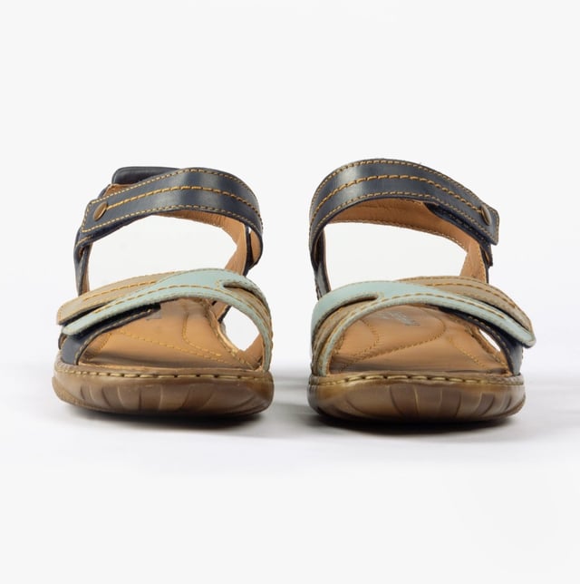 Josef Seibel DEBRA 62 Womens Sandals Indigo-Multi

  
 *   Upper Material: Leather 
 *  Lining Material: Leather 
 *  Sole Material: Rubber 
 *  Closure/Fastening: Touch Fasten 
 *  Features: Comfort,Lightweight 
 *  Shoe Width: Regular 
 *  Item Weight: 0.5 KG 
 *  Heel Height: Flat (Under 2.5cm) 
 *  Sandal Style: Open Toe 
 *  Gift Boxed: No  Product Code: 76762-476527