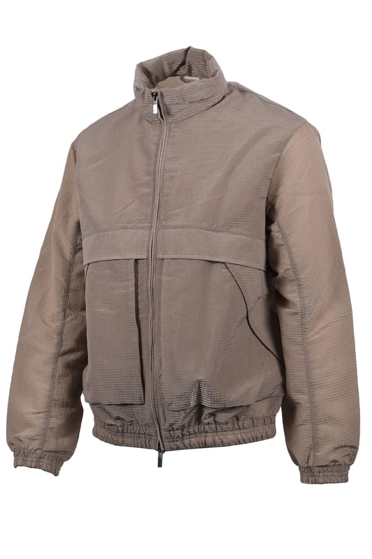 Armani Exchange Woven Blouson Jacket in Roasted Cashew
Elevate your casual wardrobe with the refined simplicity of the Armani Exchange Woven Blouson Jacket. In a sophisticated Roasted Cashew hue, this jacket delivers a modern, understated look perfect for versatile styling.
 
Crafted from a high-quality woven material, this blouson jacket offers a lightweight yet durable layer of warmth. The classic blouson silhouette is complemented by a practical zip-front closure, allowing for effortless wear and adjustable comfort. Two convenient side pockets provide essential storage for your everyday essentials.
 
Features

Colour: Roasted Cashew
Style Code: XM000389
Material: Woven Fabric
Closure: Zip-front
Pockets: Two side pockets
Silhouette: Blouson
Style code: XM000389