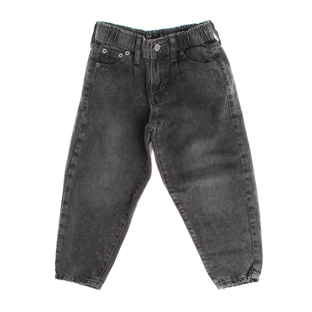 These barrel jeans for girls have a modern and relaxed design, characterized by their looser, high-waisted silhouette, with an adjustable waistband for greater comfort.

 Made of resistant denim.

 It features a front closure with a button and zipper, while sizes 4 to 8 feature a convenient hook closure hidden under the decorative button.

 The classic 5-pocket design offers functionality, while the wide-cut leg that is slightly tapered at the ankles provides a contemporary and versatile look.

 Ideal for a casual and comfortable style, perfect to combine with different clothes.
 Composition: 99% Cotton, 1% Elastane
 Care:
- Machine wash cold.
 - Use similar colors in the wash.
 - Avoid the use of bleaches.
 - Dry at low temperature in the dryer.
 - Iron at low temperature.
 - Do not dry clean.