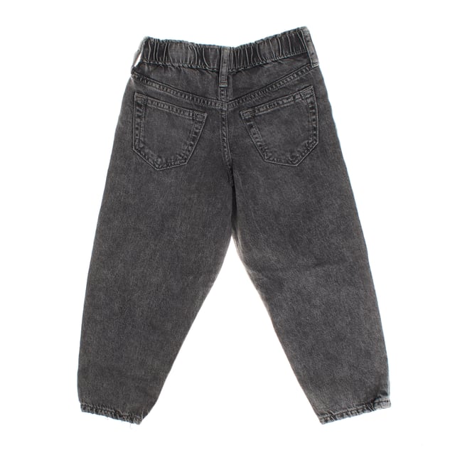 These barrel jeans for girls have a modern and relaxed design, characterized by their looser, high-waisted silhouette, with an adjustable waistband for greater comfort.

 Made of resistant denim.

 It features a front closure with a button and zipper, while sizes 4 to 8 feature a convenient hook closure hidden under the decorative button.

 The classic 5-pocket design offers functionality, while the wide-cut leg that is slightly tapered at the ankles provides a contemporary and versatile look.

 Ideal for a casual and comfortable style, perfect to combine with different clothes.
 Composition: 99% Cotton, 1% Elastane
 Care:
- Machine wash cold.
 - Use similar colors in the wash.
 - Avoid the use of bleaches.
 - Dry at low temperature in the dryer.
 - Iron at low temperature.
 - Do not dry clean.