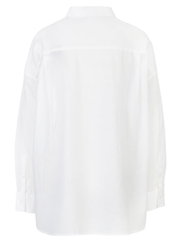 Die Replay Bluse kombiniert Eleganz mit modernem Flair. Mit ihrem femininen Schnitt und hochwertigen Materialien ist sie ideal für sowohl formelle als auch entspannte Anlässe. Vielseitig und stilvoll lässt sie sich mühelos zu verschiedenen Outfits kombinieren und sorgt für einen gepflegten Look.