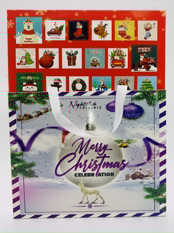 Composición: Acero inoxidable Acabado: Baño de rodio Tipo de piedra: Cristal austriaco Color piedra: Cristal Observaciones: Este calendario de adviento está compuesto por: 10 charms, 12 cuentas y 2 pulseras. Cualquier caja abierta no podrá ser devuelta ni cambiada. El calendario mide: 20 x 26 cm. Viene con una adorable bolsa: 21 x 26 cm.