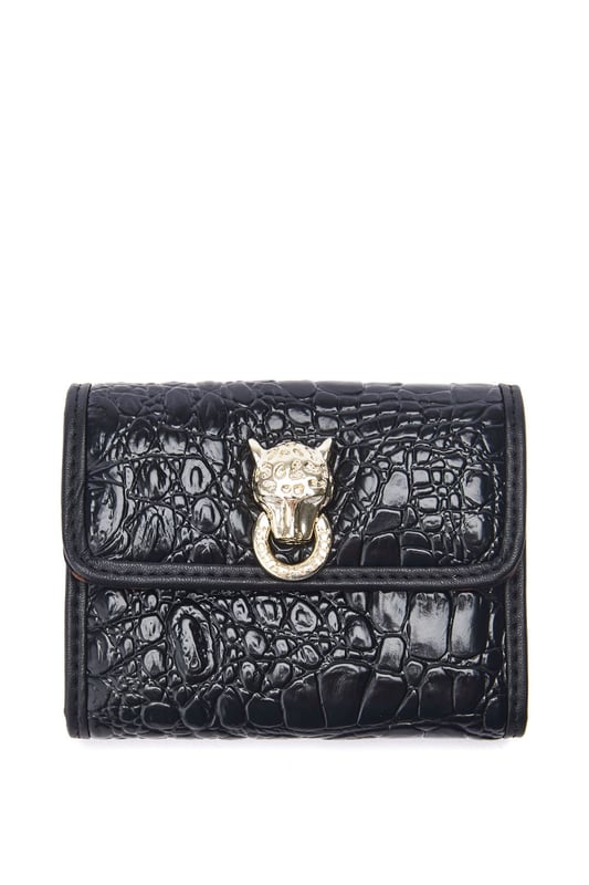 Meet our Layla purse, the perfect gift for a loved one or a treat for yourself. Layla features 4 interior card slots, an inner zip pocket and space either side for your purse essentials. The leopard print lining and Larry the leopard head stud provides a statement and style while the magnetic snap closure provides security and practicality. The Layla purse come with a Moda gift box.