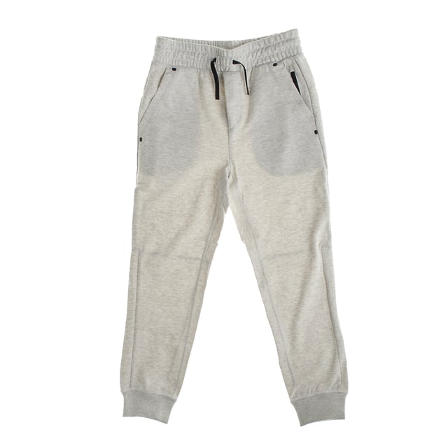 Jogginghose für Jungen, die Komfort und Funktionalität vereint.

 Es verfügt über einen elastischen Bund mit verstellbarem Kordelzug, der für eine sichere und bequeme Passform sorgt.

 Es verfügt über schräge Seitentaschen und eine zusätzliche Tasche mit Reißverschluss, perfekt für die sichere Aufbewahrung von Gegenständen.

 Anliegende Knöchelbündchen verleihen einen modernen Touch und sorgen für einen sicheren Sitz.

 Ideal für sportliche Aktivitäten oder für den Alltag und bietet Komfort und Stil in einem einzigen Kleidungsstück.
 Komposition: Hauptteil: 83 % Baumwolle, 17 % Polyester; Oberflächen: 98 % Baumwolle, 2 % Elastan
 Pflege:
- Maschinenwäsche kalt.
 - Verwenden Sie beim Waschen ähnliche Farben.
 - Vermeiden Sie die Verwendung von Bleichmitteln.
 - Bei niedriger Temperatur im Trockner trocknen.
 - Bei niedriger Temperatur bügeln.
 - Reinige chemisch nicht.