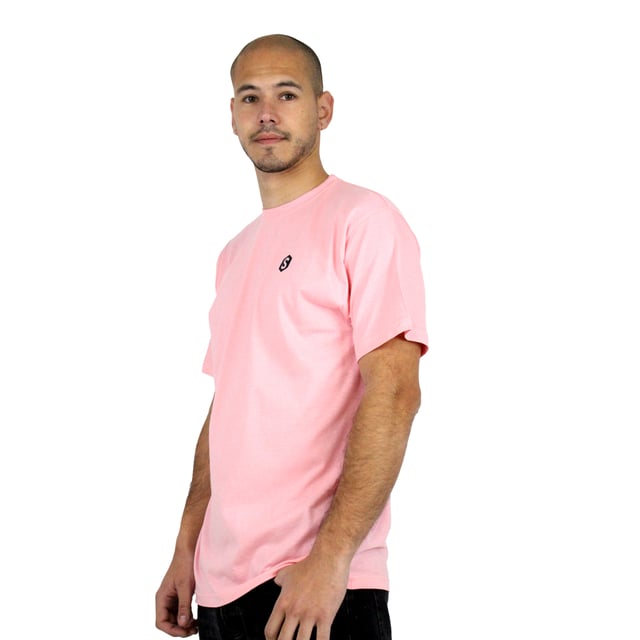 T-Shirt für Herren mit Logoherz SUPERB Die Farbkombination ist in Superb ein Muss und für diese Saison kommt das Basismodell Logoheart mit gewagteren Kombinationen.
Komposition:
100% Baumwolle
Komposition: 100% Baumwolle
Pflege:
Bei maximaler Temperatur 30 °C waschen.
Bei niedriger Temperatur bügeln.
Sie können einen Trockner verwenden.
Benutzen Sie keine Bleiche.