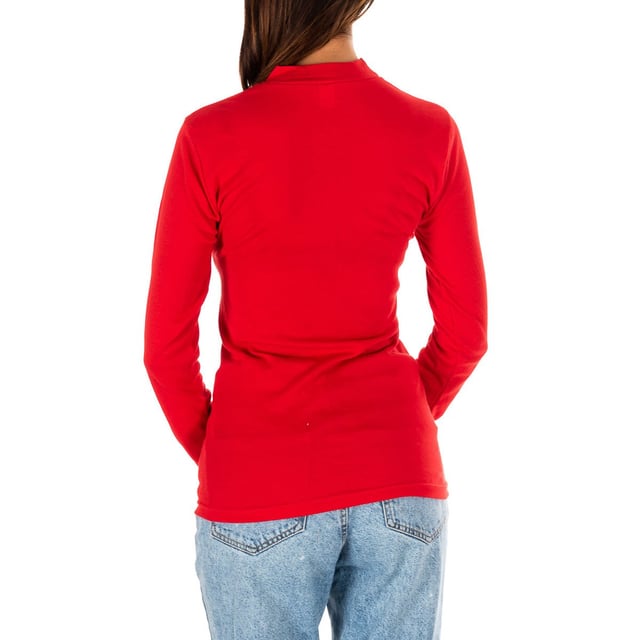 Langarm-T-Shirt „Kisses&Love“. Unterwäsche oder Oberbekleidung, Sie haben die Wahl.

 Entdecken Sie ultimativen Komfort mit unserem Premium-Basic-T-Shirt, das für verschiedene Körpertypen perfekt geeignet ist. Es besteht aus einem weichen, dehnbaren und atmungsaktiven Stoff und bietet ein leichtes Tragegefühl auf der Haut, ideal für den Alltag. Seine schmeichelhafte Passform macht es zu einem Must-have in jeder Garderobe.

 Haupteigenschaften:
 - Aus strapazierfähiger Baumwolle und Polyester.
 - Lange Ärmel.
 - Halbhoher Halsausschnitt mit gerippter Verarbeitung.
 - Einstellbar und bequem.

 Unser Langarm-T-Shirt für Damen eignet sich perfekt zum alleinigen Tragen oder als Unterwäsche. Es passt problemlos zu jedem Outfit, vom lässigen Look bis zum Tragen unter Jacken an kälteren Tagen.

 Unsere T-Shirts sind für jede Körperform geeignet und in den Größen XS bis XXL erhältlich. Sie gewährleisten eine bequeme und schmeichelhafte Passform für jeden. Sein dehnbarer, atmungsaktiver Stoff sitzt ohne einzuengen und bietet Bewegungsfreiheit und höchsten Tragekomfort bei jeder Gelegenheit.

 Entscheiden Sie sich mit Kisses&Love für Stil, Qualität und Komfort und gönnen Sie sich etwas!

 Größenäquivalenz: 40=XS / 44=S / 48=M / 52=L / 56=XL / 60=XXL
 Komposition: 50 % Baumwolle, 50 % Polyester
 Pflege:
- Bei maximaler Temperatur waschen. 40º.
 - Verwenden Sie kein Bleichmittel.
 - Benutzen Sie keinen Trockner.
 - Bei maximaler Temperatur bügeln. 110º.
 - Reinige chemisch nicht.