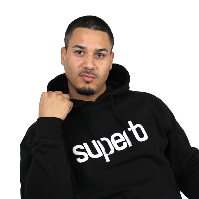 Elevate your style with the Puffy Mode Men's Sweatshirt, a versatile and comfortable garment designed for everyday wear. Perfect for a relaxed, urban look.

 Details:
 - Hood with adjustable drawstring.
 - Front kangaroo pocket.
 - Ribbed cuffs and hem.
 - Embossed brand logo.
 - Plush interior.
 - Cotton.

 This men's hoodie is a great choice for those looking for a comfortable, versatile and stylish piece for their casual wardrobe. It can be easily paired with jeans or shorts, and is suitable for a variety of occasions.
 Composition: 73% Cotton, 20% Polyester, 7% Viscose
 Care:
Wash at maximum temperature 30º.
 Iron at low temperature.
 Do not tumble dry.
 Do not use bleach.