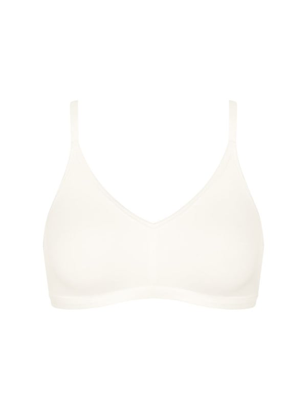Sloggi GO Daily Cotton Soft Bra. The GO Daily Cotton collection uses certified organic cotton for smooth stretchy everyday underwear. Non-wired soft cup bra with hook & eye closure, adjustable straps and high cotton content. Product is machine washable.