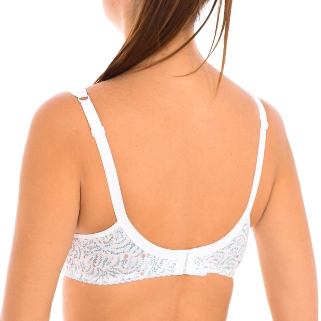 Generous bra.
 Cups without foam.
 Cups with rings.
 Elastic and adjustable straps.
 Back closure with three-position hooks.
 Elastic sides.
 Seams seen in tone.
 Composition: 92% Cotton, 6% Polyamide, 2% Elastane
 Care:
Wash at maximum temperature 40º.
 Do not iron.
 Do not use bleach.
 Do not use dryer.