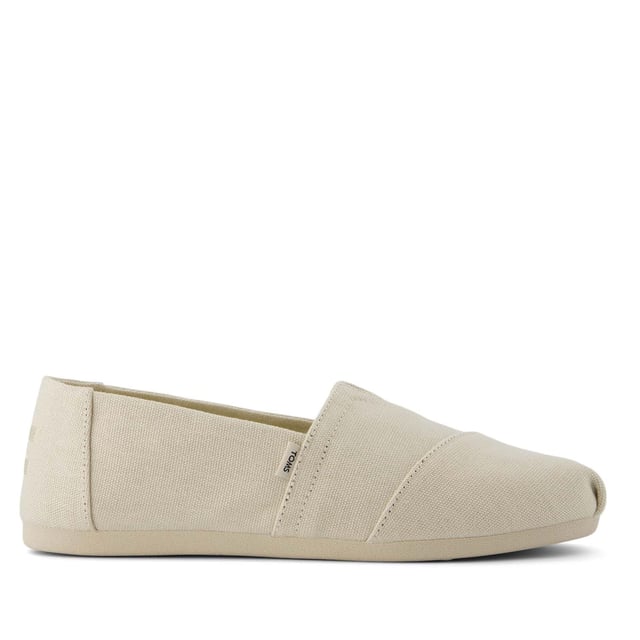 Textile upper  canvas footbed  TOMS signature CloudBound soles for extra comfort  breathability and traction removable and hand washable. OrthoLite Eco LT hybrid insole for lightweight cushioning  made with plant-derived and recycled materials. Elastic gore for easy fit