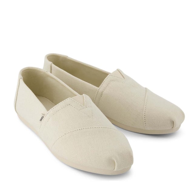 Textile upper  canvas footbed  TOMS signature CloudBound soles for extra comfort  breathability and traction removable and hand washable. OrthoLite Eco LT hybrid insole for lightweight cushioning  made with plant-derived and recycled materials. Elastic gore for easy fit