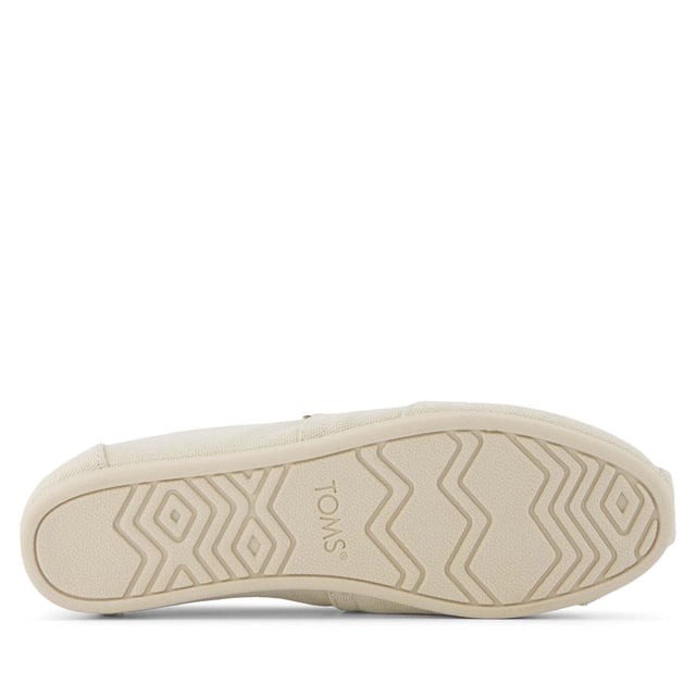 Textile upper  canvas footbed  TOMS signature CloudBound soles for extra comfort  breathability and traction removable and hand washable. OrthoLite Eco LT hybrid insole for lightweight cushioning  made with plant-derived and recycled materials. Elastic gore for easy fit