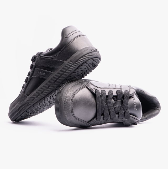GEOX ARZACH Boys Lace-Up Black School Shoes

  
 *   Upper Material: Synthetic 
 *  Lining Material: Fabric 
 *  Sole Material: Rubber 
 *  Closure/Fastening: Lace-Up 
 *  Features: Adjustable 
 *  Toe Shape: Round 
 *  Shoe Width: Regular 
 *  Item Weight: 0.918 KG 
 *  Heel Height: Flat (Under 2.5cm) 
 *  Shoe Shaft Height: Low Top 
 *  Shoe Style: School 
 *  Gift Boxed: No  Product Code: J844AD-05443-C9999