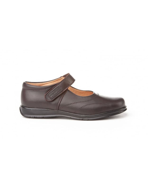 Eine klassische Linie. Bequem und flexibel, ideal für Schuluniformen. Schulballerina-Schuh aus Rindslackleder mit Go & Back-Klettverschlusssystem. Der Innenraum besteht aus Naturlederfutter, Zehen- und Fersenschutz, Innensohle mit anatomischem Steg und rutschfester Gummisohle. In Spanien entworfene und hergestellte Schuhe.