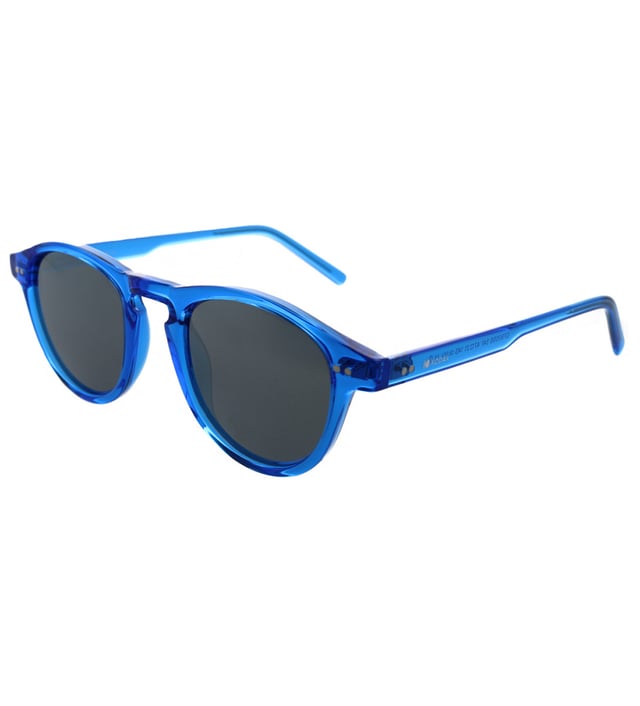 If you like to wear the latest in fashion and accessories are vital for your overall image, don't miss out on the Kodak CF90006 Unisex Sunglasses.

 Shape and design:
 - Kodak sunglasses with a classic round shape.

 Frame Material:
 - The frame of these sunglasses is made of polycarbonate, a material known for its impact resistance and lightness.

 Sideburns:
 - The temples are also made of polycarbonate, matching the frame material.

 Brand details:
 - Kodak branding on temples.

 Glasses:
 - Polarized: Yes.
 - Progression: Yes, compatible with progressive lenses.
 - Graduation: Yes, adaptable to your visual needs.
 - 100% UV400 protection.

 The color of the sunglasses lenses may vary slightly from the images due to lighting effects or adjustments in the material finish, but they will always retain their style and quality!
 Measures: Lens height: 41 mm. Lens width: 47 mm. Bridge: 21 mm. Temples: 145 mm.
 Composition: Polycarbonate
 Care:
Use a microfiber cloth to clean the lenses and avoid scratches.