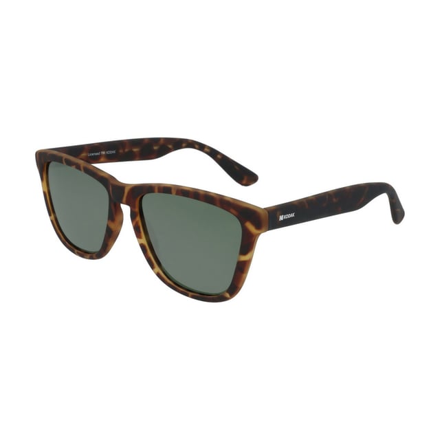 Estas gafas de sol mujer Kodak combinan un diseño clásico y moderno con detalles discretos que aportan sofisticación.

Forma y diseño:
- Gafas de sol cuadradas estilo trendy con bordes suavemente curveados, ideal para un estilo versátil y atemporal.

Material de la montura:
- La montura de estas gafas de sol está fabricada en policarbonato, un material conocido por su resistencia a los impactos y ligereza.

Patillas:
- Las patillas también están elaboradas de policarbonato, a juego con el material de la montura.

Detalles de la marca:
- Grabado de la marca Kodak en las patillas.

Lentes:
- Polarizadas: Sí.
- Progresión: No admiten.
- Graduación: No admiten.
- 100% protección UV400.

El color de las lentes de las gafas de sol puede variar ligeramente con respecto a las imágenes debido a efectos de iluminación o ajustes en el acabado del material, ¡pero siempre conservarán su estilo y calidad!
 Medidas: Alto lente: 42 mm. Ancho lente: 54 mm. Puente: 16 mm. Patillas: 140 mm.
 Composición: Policarbonato
 Cuidados:
Usar un paño de microfibra para limpiar las lentes y evitar rayaduras.