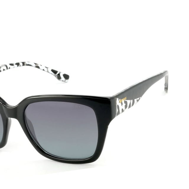 These Kodak women's sunglasses combine a classic and modern design with discreet details that add sophistication.

 Shape and design:
 - Trendy square sunglasses, ideal for a versatile and timeless style.

 Frame Material:
 - The frame of these sunglasses is made of polycarbonate, a material known for its impact resistance and lightness.

 Sideburns:
 - The temples are also made of polycarbonate, matching the frame material.

 Brand details:
 - Kodak branding on temples.

 Glasses:
 - Polarized: Yes.
 - Progression: Yes, compatible with progressive lenses.
 - Graduation: Yes, adaptable to your visual needs.
 - 100% UV400 protection.

 The color of the sunglasses lenses may vary slightly from the images due to lighting effects or adjustments in the material finish, but they will always retain their style and quality!
 Measures: Lens height: 48 mm. Lens width: 54 mm. Bridge: 19 mm. Temples: 145 mm.
 Composition: Polycarbonate
 Care:
Use a microfiber cloth to clean the lenses and avoid scratches.