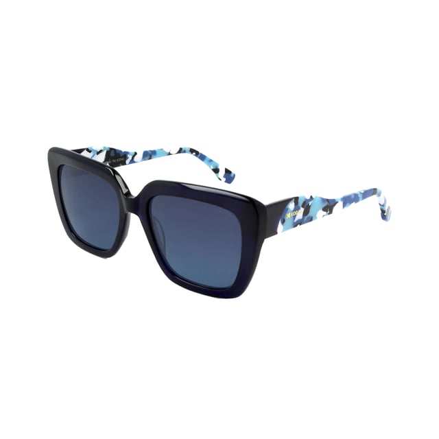 If you like to wear the latest in fashion and accessories are vital for your overall image, don't miss out on the Kodak FI40062 Women's Sunglasses.

 Shape and design:
 - Kodak geometric sunglasses, combining an oversized rectangular design.

 Frame Material:
 - Made from acetate, a lightweight, durable and excellent quality material, these sunglasses offer comfort and a refined finish.

 Sideburns:
 - The temples are also made of acetate, matching the frame material.

 Brand details:
 - Kodak branding on temples.

 Glasses:
 - Polarized: Yes.
 - Progression: Yes, compatible with progressive lenses.
 - Graduation: Yes, adaptable to your visual needs.
 - 100% UV400 protection.

 The color of the sunglasses lenses may vary slightly from the images due to lighting effects or adjustments in the material finish, but they will always retain their style and quality!

 The color of the sunglasses lenses may vary slightly from the images due to lighting effects or adjustments in the material finish, but they will always retain their style and quality!
 Measures: Lens height: 44 mm. Lens width: 53 mm. Bridge: 19 mm. Temples: 145 mm.
 Composition: Acetate
 Care:
Use a microfiber cloth to clean the lenses and avoid scratches.