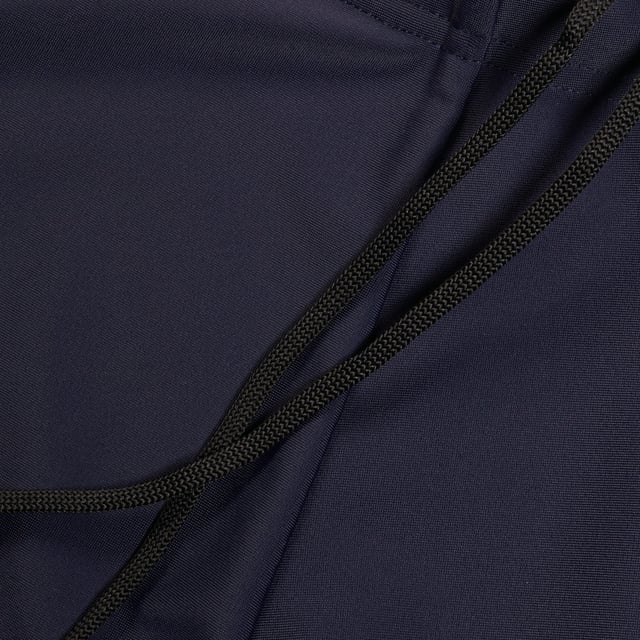Simple styling for everyday swim sessions. A Speedo favourite  the Dive Aquashort from our much-loved Classics range is ideal for everyday training and comes in a two-tone side panel design with a drawstring waist for a comfortable fit. A great choice for regular pool sessions  our EnduraFlex fabric offers higher chlorine resistance than standard swimwear fabrics and fits like new for longer with CREORA® HighClo™. In addition  nylon yarns in the EnduraFlex fabric are made from 100% pre-consumer waste  such as waste fabric from factories.