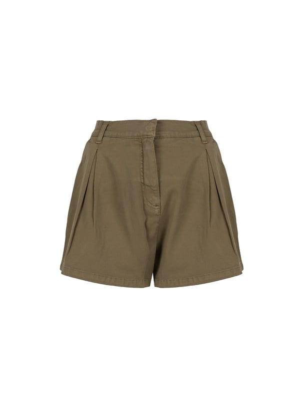 Los pantalones cortos de jeans son la elección perfecta para los días de verano, combinando estilo y comodidad, lo que te permite disfrutar de la libertad de movimiento sin perder un aspecto moderno.

Con cierre de gancho y cremallera, ofrecen facilidad de uso y seguridad, asegurándote de que se mantendrán en su lugar durante todo el día, sin importar lo que hagas.

Con pinzas modeladoras en el frente, estos pantalones cortos no solo resaltan la figura, sino que también añaden elegancia, permitiéndote sentirte seguro y con estilo, sin importar la ocasión.

Con dos bolsillos insertados, proporcionan funcionalidad y practicidad, permitiéndote guardar pequeños objetos, como llaves o teléfono, siempre a mano.

Hechos de tela de alta calidad, estos pantalones cortos no solo son duraderos, sino también agradables al tacto, lo que significa que te servirán durante muchas temporadas, manteniendo su perfecta apariencia.