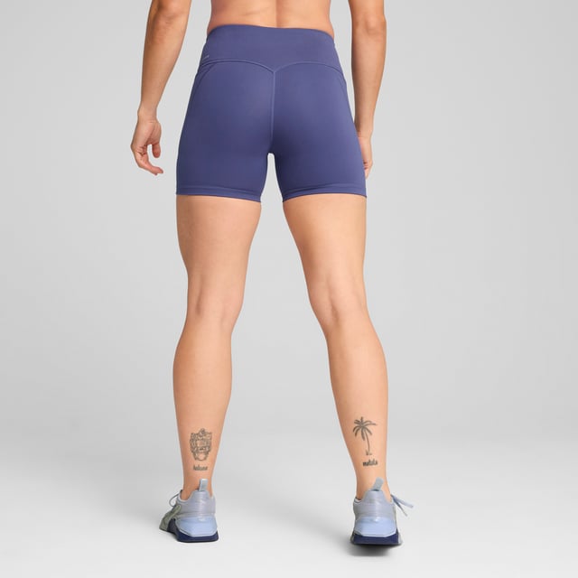 PRODUCT STORY: Train like never before in these high-waisted shorts, sculpting your every move. CLOUDSPUN fabric wicks moisture for peak performance, while a tight, streamlined fit enhances your workout. With hardcore softness and premium comfort, push through your routine in style. FEATURES & BENEFITS: Made with at least 70% recycled materials; dryCELL: Performance technology designed to wick moisture from the body and keep you free of sweat during exercise; CLOUDSPUN: Custom-milled performance poly/spandex blend, this fabric meets the highest performance standards while still feeling like an ultra soft cotton. DETAILS: Tight fit; 250 gsm, interlock; Sculpting design lines; High rise; PUMA branding details.  Our model is 174 cm tall and is wearing size S UK.