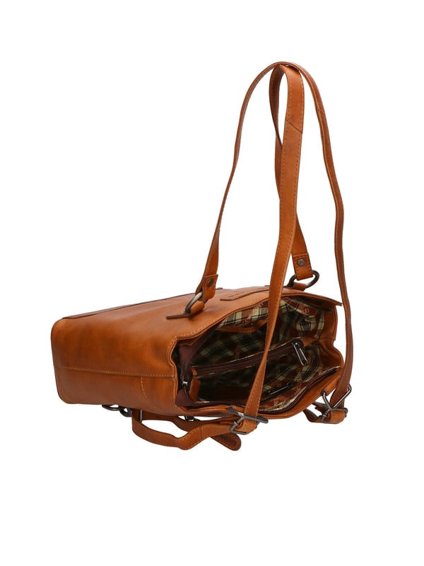 Bolso bandolera convertible en mochila de hombre. El cierre es con cremallera. Los bolsillos internos son dos con cremallera y dos abiertos. Los bolsillos externos son uno en la espalda con cremallera. La bandolera es ajustable en piel. El mango es de piel. Hay dos compartimentos internos. El material exterior es auténtica piel de becerro engrasada. Internamente está forrado en tejido 70% algodón - 30% poliéster. Medidas: 19x27x11 cm. Producto de moda