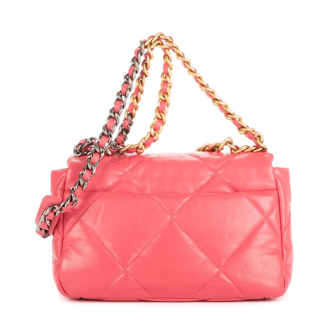 Chanel Bags Classic 19 Flap Small Shoulder Bag in Pink Lambskin Quilted Leather and Gold/Silver hardware. The product is in Excellent Condition (A).
  Dimensions: 25x17x7 cm 
  Accessories Included: Sticker, Card, Dustbag, Box
  Condition Notes: slightly discolored leather on front side bottom right corner
  BrandCo Paris finds rare and top condition items at great deals, they are worth your patience!
  Shop with confidence - All BrandCo Paris items are carefully selected and authenticated by our team of experts.
  All the items come with an authenticity certificate and packaging delivered by BrandCo Paris.
  Item Condition Grading Table
    N  (Like New)
    AA (Perfect Condition)
    A  (Excellent Condition)
    AB (Very Good Condition)
    B  (Good/Fair)