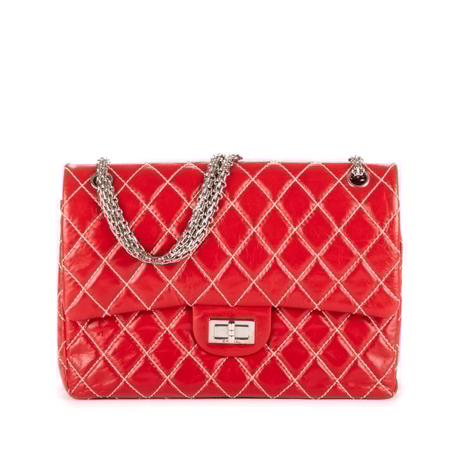 Chanel Bolsas 2.55 Large 227 Reissue Double Flap  Bolso bandolera en Rojo Piel de becerro y Plata hardware. El producto está en en Perfectas Condiciones (AA).
  Dimensiones: 31x20x10 cm 
  Accesorios incluidos: Sticker, Card, Dustbag, Box
    
  BrandCo Paris encuentra artículos raros y en las mejores condiciones a precios increíbles. ¡Vale la pena tener paciencia! Compra con confianza: todos los artículos de BrandCo Paris son seleccionados y autenticados cuidadosamente por nuestro equipo de expertos.
  Todos los artículos vienen con un certificado de autenticidad y un embalaje entregado por BrandCo Paris.
  Tabla de clasificación de la condición del artículo
  N (como nuevo)
  AA (perfecto estado)
  A (excelente estado)
  AB (muy buen estado)
  B (bueno/regular)