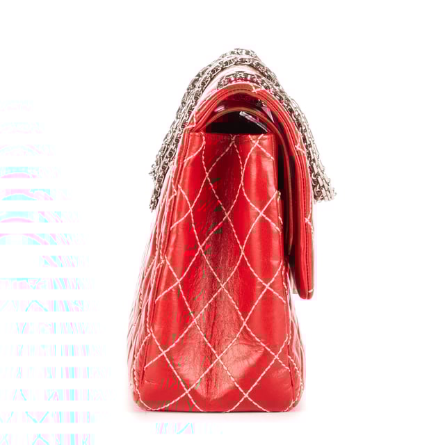 Chanel Bolsas 2.55 Large 227 Reissue Double Flap  Bolso bandolera en Rojo Piel de becerro y Plata hardware. El producto está en en Perfectas Condiciones (AA).
  Dimensiones: 31x20x10 cm 
  Accesorios incluidos: Sticker, Card, Dustbag, Box
    
  BrandCo Paris encuentra artículos raros y en las mejores condiciones a precios increíbles. ¡Vale la pena tener paciencia! Compra con confianza: todos los artículos de BrandCo Paris son seleccionados y autenticados cuidadosamente por nuestro equipo de expertos.
  Todos los artículos vienen con un certificado de autenticidad y un embalaje entregado por BrandCo Paris.
  Tabla de clasificación de la condición del artículo
  N (como nuevo)
  AA (perfecto estado)
  A (excelente estado)
  AB (muy buen estado)
  B (bueno/regular)