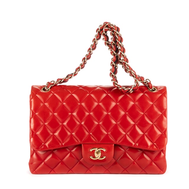 Chanel Bags Ltd. Ed. Classic Jumbo Flap  Shoulder Bag in Red Lambskin Quilted Leather and Gold hardware. The product is in Excellent Condition (A).
  Dimensions: 30x19.5x10 cm 
  Accessories Included: Sticker, Card
  
  BrandCo Paris finds rare and top condition items at great deals, they are worth your patience!
  Shop with confidence - All BrandCo Paris items are carefully selected and authenticated by our team of experts.
  All the items come with an authenticity certificate and packaging delivered by BrandCo Paris.
  Item Condition Grading Table
    N  (Like New)
    AA (Perfect Condition)
    A  (Excellent Condition)
    AB (Very Good Condition)
    B  (Good/Fair)