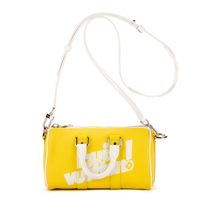Louis Vuitton Bolsas Ltd. Ed. Virgil Abloh Keepall Bandouliere XS Bolsa de viaje en Jaune Piel de becerro y Plata hardware. El producto está en Como Nuevo (N).
  Dimensiones: 21x12x9 cm 
  Accesorios incluidos: Mirror, Dustbag
    Condición Notes: From Men's Automn-Winter 2021 Fashion Show
  BrandCo Paris encuentra artículos raros y en las mejores condiciones a precios increíbles. ¡Vale la pena tener paciencia! Compra con confianza: todos los artículos de BrandCo Paris son seleccionados y autenticados cuidadosamente por nuestro equipo de expertos.
  Todos los artículos vienen con un certificado de autenticidad y un embalaje entregado por BrandCo Paris.
  Tabla de clasificación de la condición del artículo
  N (como nuevo)
  AA (perfecto estado)
  A (excelente estado)
  AB (muy buen estado)
  B (bueno/regular)