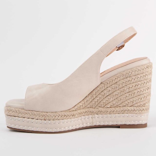 Espadrille-Sandale mit Keilabsatz für Damen. Innensohle aus 100% natürlichem Leder. Bequeme Passform. Hergestellt von anderen Marken für unsere Marke. Ungefährer Maße: 9 cm Keil und 3 cm Plateau.