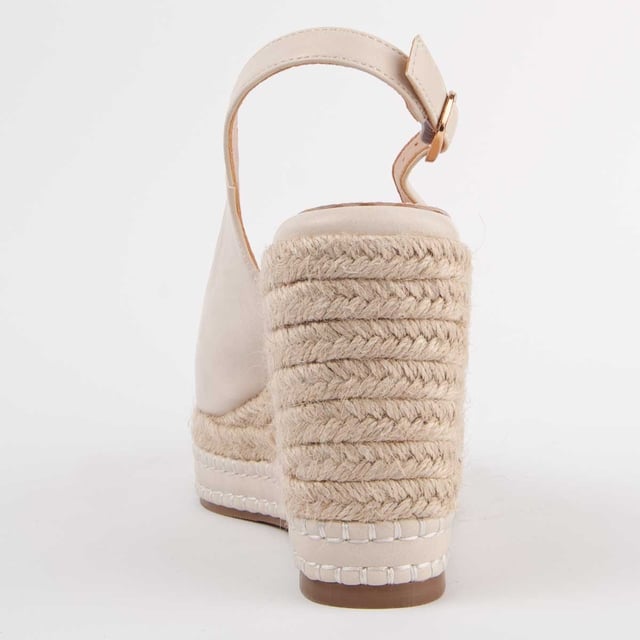 Espadrille-Sandale mit Keilabsatz für Damen. Innensohle aus 100% natürlichem Leder. Bequeme Passform. Hergestellt von anderen Marken für unsere Marke. Ungefährer Maße: 9 cm Keil und 3 cm Plateau.