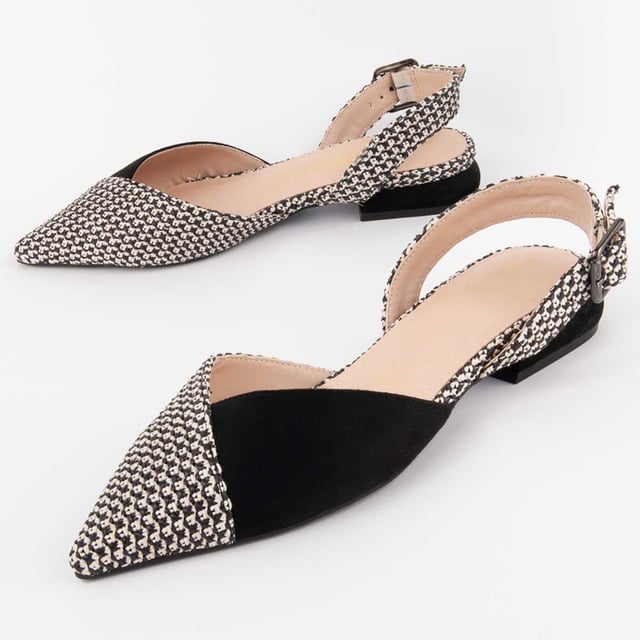 Women's casual ballerina. Insole made of 100% natural leather. Comfortable fit. Manufactured by other brands for our brand.