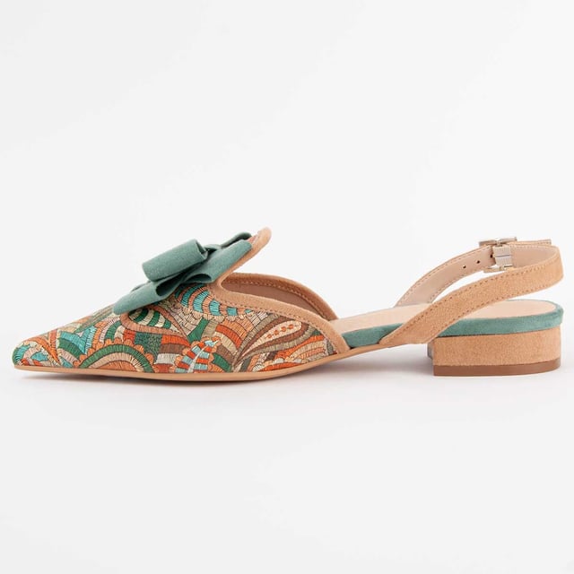 Women's casual ballerina. Insole made of 100% natural leather. Comfortable fit. Manufactured by other brands for our brand.