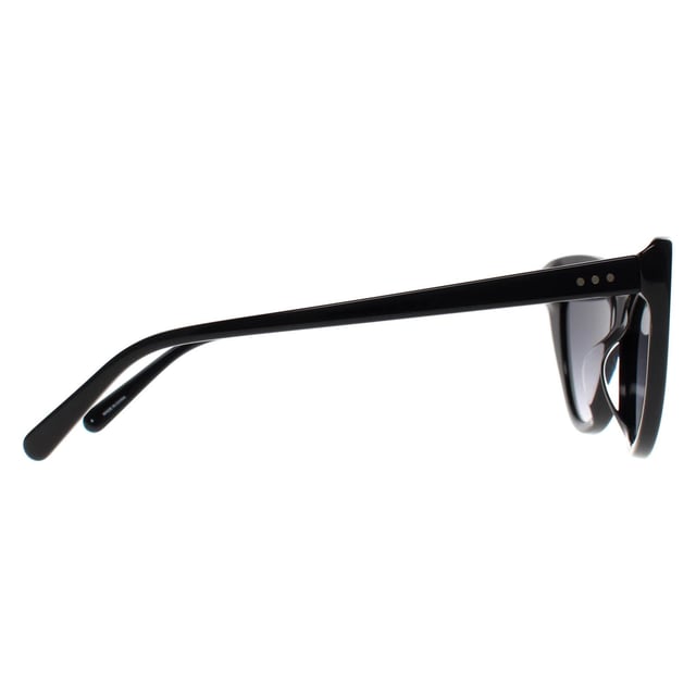 Las gafas de sol Banana Republic Cat Eye Womens Black Dark Grey Gradient BR 3002/S tienen una montura elegante y minimalista que ofrece estilo y practicidad. Diseñadas para ofrecer comodidad y durabilidad, proporcionan una protección solar fiable y un look pulido y moderno.