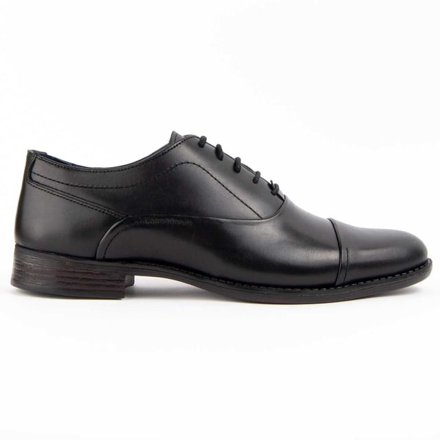 Purapiel warranty, 10-year guarantee. Men's casual shoe. Made of 100% natural leather, free of Chromium VI. Highest quality materials. Manufactured by other brands for our brand.
