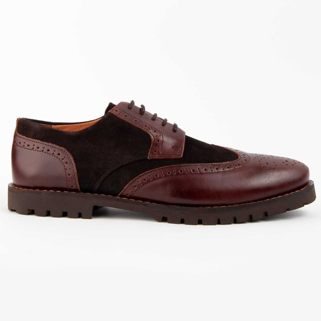 Garantía Purapiel, 10 años de garantía. Zapato casual para hombre. Fabricado en cuero 100% natural libre de Cromo VI. Materiales de máxima calidad. Fabricado por otras marca para nuestra marca.