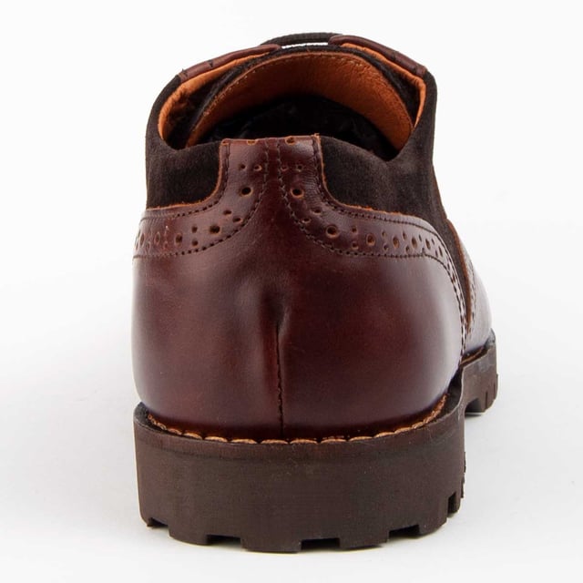 Garantía Purapiel, 10 años de garantía. Zapato casual para hombre. Fabricado en cuero 100% natural libre de Cromo VI. Materiales de máxima calidad. Fabricado por otras marca para nuestra marca.